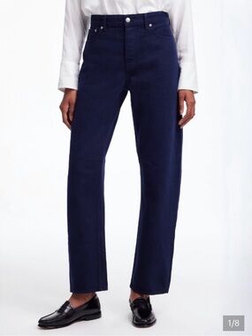 Madewell Darted Barrel-Leg Jeans in Navy